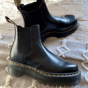 2976 Dr. Martens